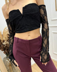 Top crop nero in pizzo con manicotti - HaveOne