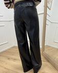 Pantaloni in ecopelle neri con elastico - HaveOne