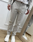 Pantaloni beige dritti goffrati