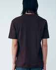 T shirt marrone con logo floccato sfumato
