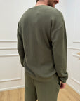 Maglia verde militare scollo a v con rotture