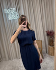 Vestito blu con finiture in pizzo