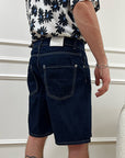 Bermuda denim blu scuro con cuciture bianche