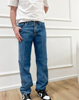 Jeans lavaggio medio con cuciture camel