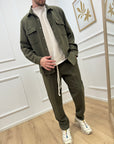 Completo camicia e pantalone militare