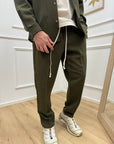 Completo camicia e pantalone militare