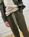 Completo camicia e pantalone militare