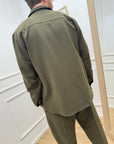 Completo camicia e pantalone militare