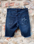 Bermuda in denim nero con logo sul retro