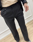 Pantalone chino dritto nero con pinces